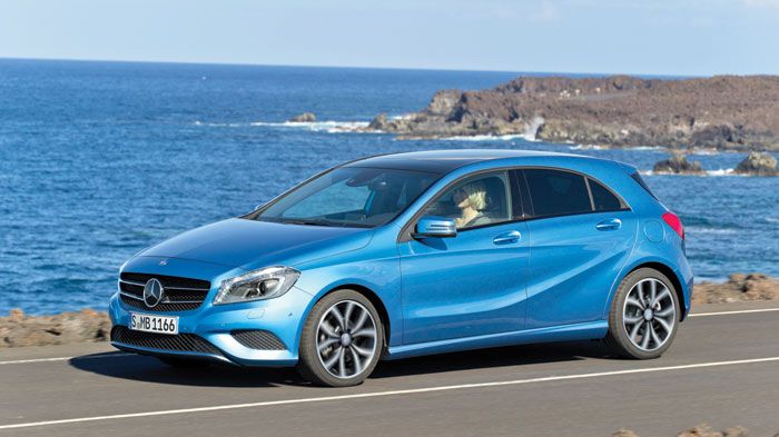 Η νέα Mercedes A-Class άνοιξε
χρονικά το δρόμο, αφού λανσαρίστηκε το 2012 εντυπωσιάζοντας 
άμεσα με τις γραμμές της.
